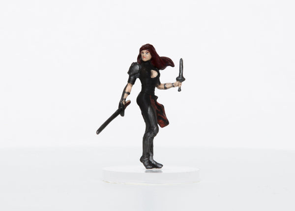 Female Human Blademaster - 28mm Plastic Mini - Role 4 Initiative 